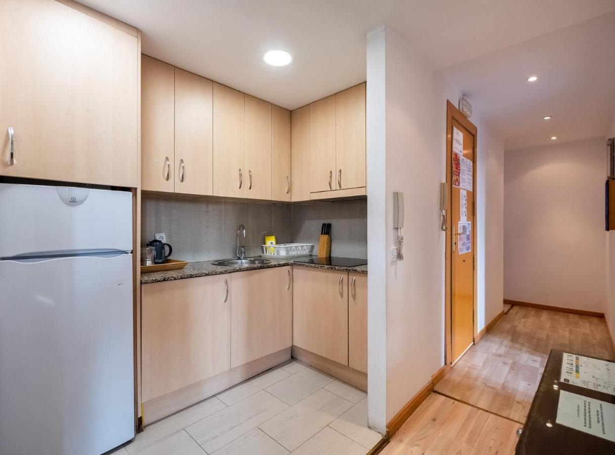 Apartamentos El Pintor Барселона Экстерьер фото