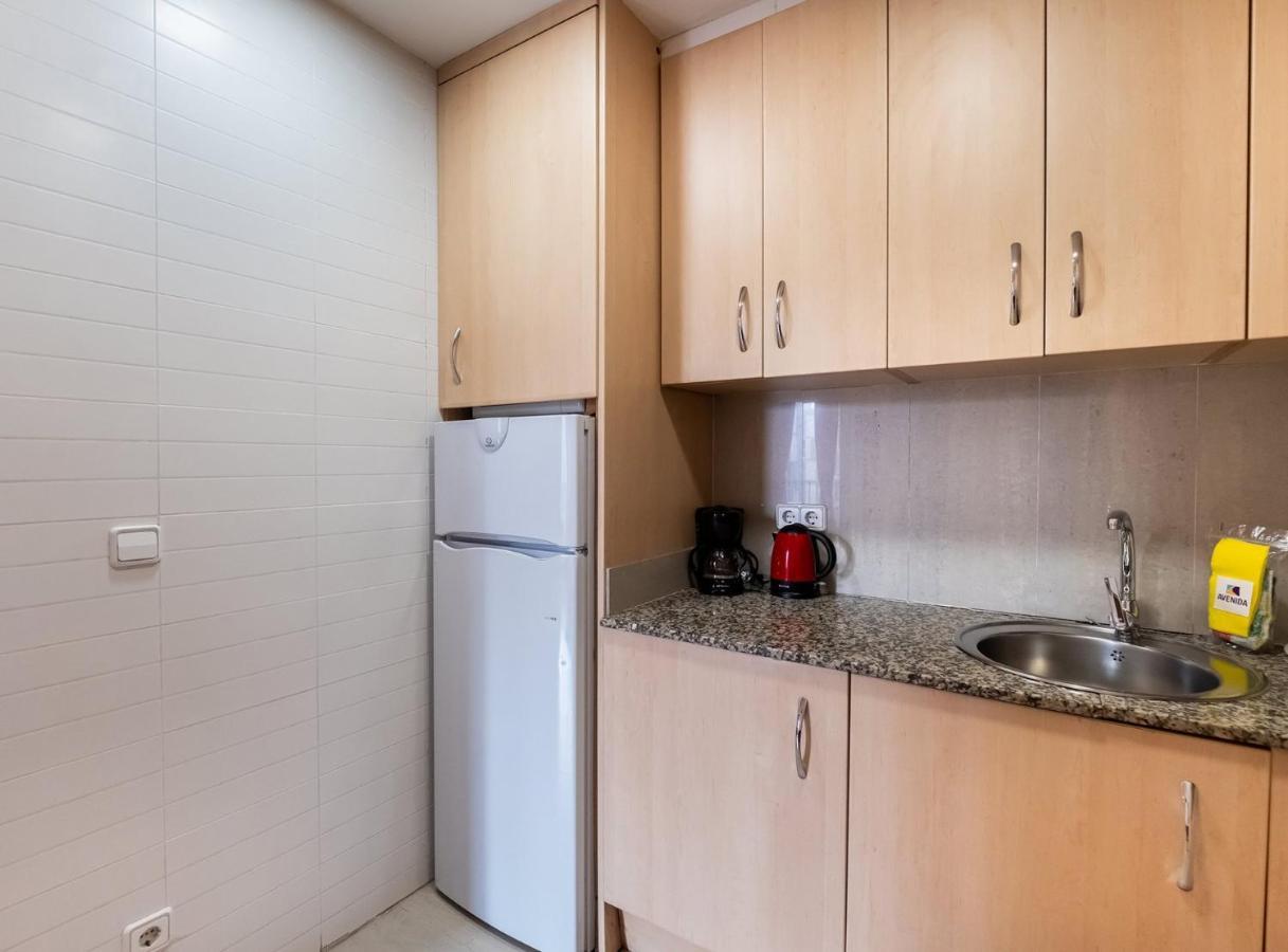 Apartamentos El Pintor Барселона Экстерьер фото